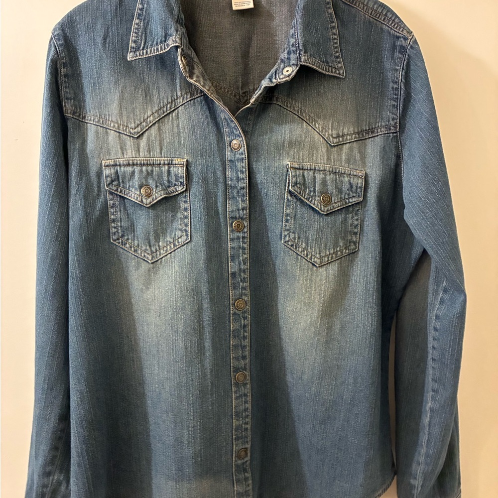 Classic Western Denim Snap Shirt